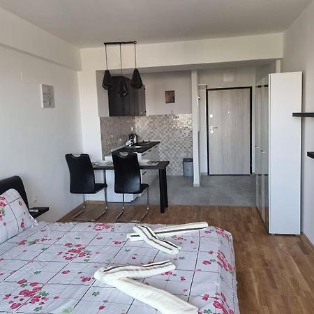 Porta Bus Station Apartment Skopje Zewnętrze zdjęcie